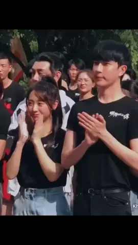 Không phải cái má của anh bị sưng hay bị đánh đâu ,mà lúc này anh còn có da có thịt nên có cái má phúng phính chứ về sau mất cái má phính rồi á mn . #JUSTICEFORYUMENGLONG #nammoadidaphat🙏🙏🙏 #yumenglong于朦胧 #xuhuong #alanyu 