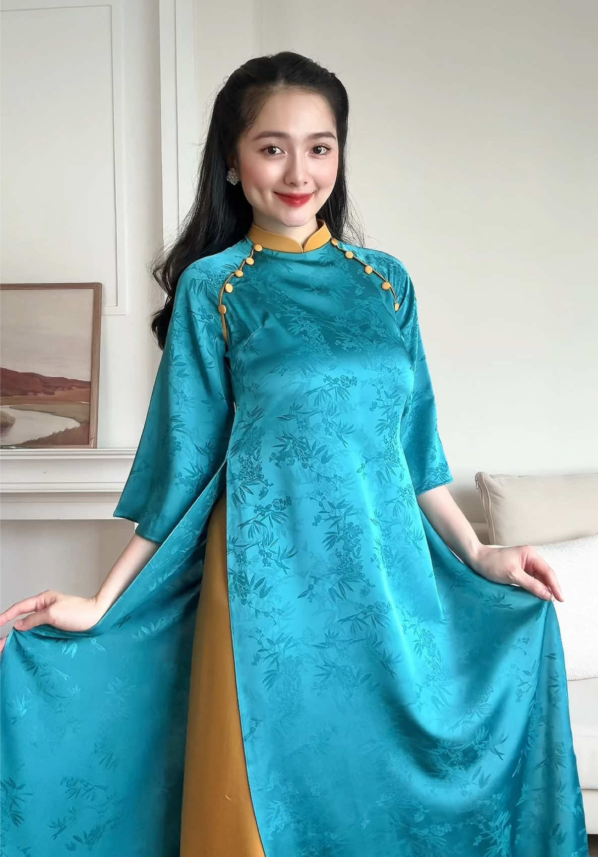 Áo dài cách tân Nhã Trúc vân gấm siêu sang ạ #aodaicachtan #aodaitet #aodaitet2026 #20thang10 #20thang11 #8thang3 #kiyeu #khaigiang #aodaigiaovien #aodaiquynhnguyen 