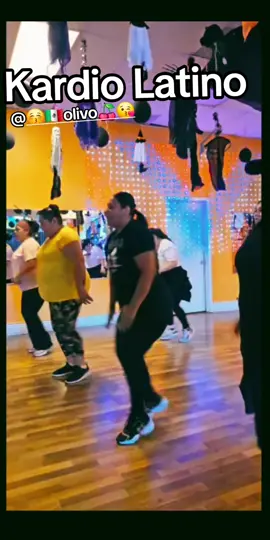 #tiktoklive #livehighlights #fypシ゚viral #Cumbia #zumba 