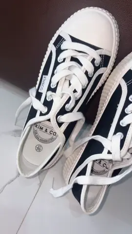 #Kimandcoshoesreview #kimandcoรองเท้ากันน้ำ