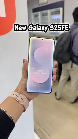 S25 FE dan Buds 3 FE Kamera Al performance flagship dengan harga yang tetap terjangkau 🤏🏻 😍 #s25fesamsungindonesiamenang  #Beneranworthit #Exploregalaxyway #GalaxyS25FE #Riausumbar #fantasismartphone 