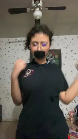 Adivinen q tengo en la boca JAJAJ