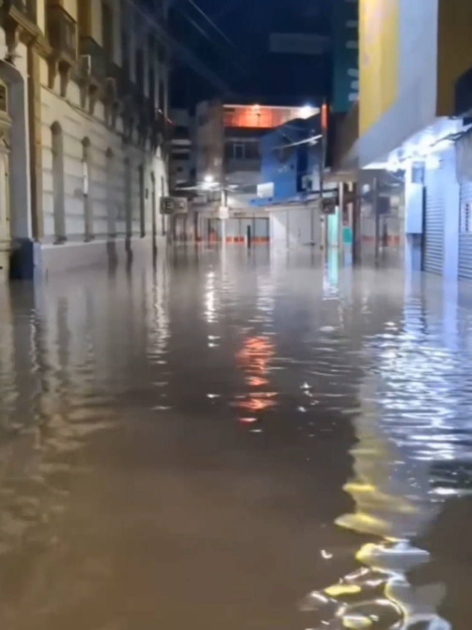 VERACRUZ NECESITA AYUDA #veracruz #inundacion #veracruznecesitaayuda 