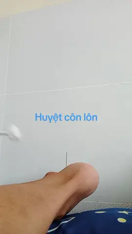 Điều trị đau thần kinh tọa thì không thể thiếu huyệt côn lôn #phongkhamyhctgianguyen#yhoccotruyen #chamcuu #dauthankinhtoa 