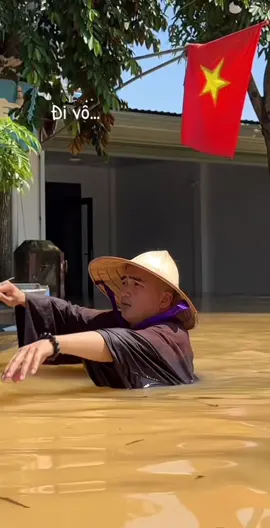 #Phậtgiáo luôn đồng hành cùng #Dântộc! Thành kính tri ân thầy! Đại đức #ThíchMinhThiền - Trụ trì chùa Đức Hoà, (Dĩ An, Bình Dương) Tp.Hồ Chí Minh đã hỗ trợ đồng bào trong cơn #bãolũ 🙏