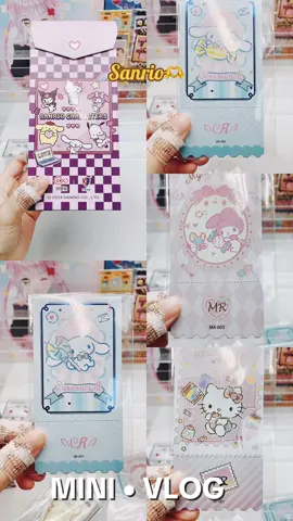 Our cute sanrio～🤗This box has a chain inside can take it as a bag～🤣👍👍🫶🫶🫶🤗💕#tiktoklive #livehighlights #unboxing #2025 #sanrio #sanriocore #sanriogirl #sanriolover #sanriotiktok #sanriocharacters #sanriohaul 