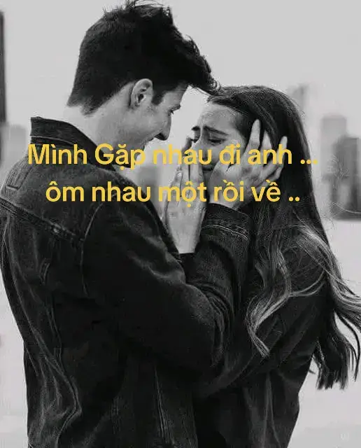 “Mình gặp nhau đi, ôm nhau một cái rồi về!” Có những ngày em chỉ muốn gặp anh để ôm một cái mặc kệ những thứ phát sinh ở thế giới ngoài kia. Chỉ đơn giản là em thèm cảm giác được ở bên cạnh anh, chẳng cần phải làm gì chỉ cần một cái ôm thôi để xoa dịu hết những nỗi buồn trong lòng em. Có những ngày như vậy đấy, chỉ muốn được anh vỗ về, yêu thương như một đứa trẻ. Trò chuyện cùng anh thâu đêm suốt sáng chưa bao giờ em biết mệt mỏi. Gặp anh nhiều như vậy nhưng lúc nào cũng nhớ, nói lời sến súa với anh đều cảm thấy không đủ. Có người đồng hành sẻ chia những cảm xúc thất thường ở năm tháng thanh xuân, cảm giác này thật tốt. Nụ cười đó, ánh mắt đó khiến em không thể không yêu. Quả thật câu nói yêu từ cái nhìn đầu tiên chưa bao giờ là lừa người, khoảnh khắc trái tim rung động trước một người thật kỳ diệu, có thể cảm nhận được một chút hương vị của kẻ si tình. Tình yêu là thứ mà kẻ chưa từng nếm trải sẽ chẳng biết nó ngọt ngào như thế nào. Lúc trước, em từng nghĩ quãng thời gian ở một mình là tuyệt vời nhất, yêu đương thật lãng phí thời gian. Nhưng rồi giây phút rung động trước anh, em hoàn toàn bị những cử chỉ dịu dàng của anh mê hoặc. Hóa ra yêu đương không hề phức tạp, mà nó chính là động lực khiến em cố gắng tốt hơn mỗi ngày. Có anh bên cạnh thật tốt biết bao, những phiền não hay giông bão của tuổi trẻ đều có người sẻ chia. Cùng nhau trải nghiệm hết mọi cảm xúc đắng, cay, mặn, ngọt của tình yêu. Không sợ lãng phí thanh xuân, chỉ sợ không gặp được người. Chúng mình không cần phải hứa hẹn, cũng chẳng cần ngày nào cũng phải nói những lời hoa mỹ. Chỉ cần em biết anh vẫn ở đây, ở trong trái tim em như vậy là đủ rồi. ❤ #xuhướngthịnhhành #buông_tâm_trạng #nguoitungthuong #dubai🇦🇪 #việtnam🇻🇳💪 