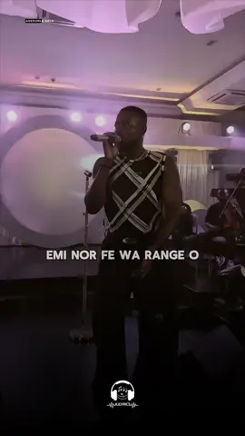 Pick Up - Adekunle Gold 💥🎶 #Pickup #AdekunleGold #liveperformance #lyricsafrica #afrobeat 