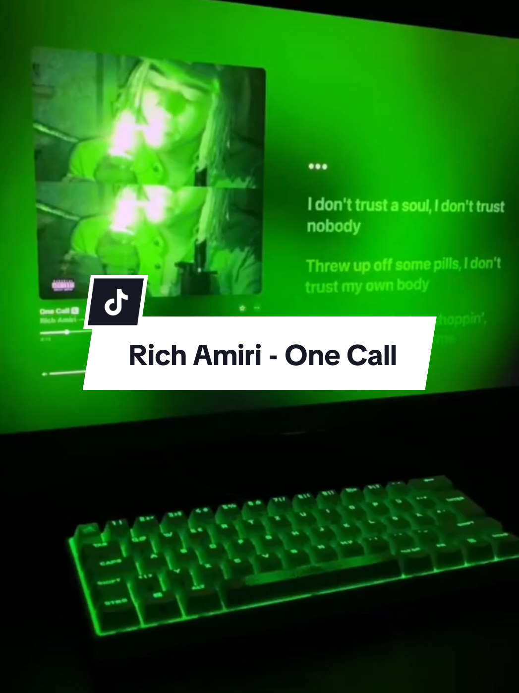 Song: One Call Artist: Rich Amiri Makna lagu One Call Away oleh Rich Amiri adalah tentang kesediaan untuk selalu ada dan membantu orang yang dicintai, hanya dengan satu panggilan telepon. Lagu ini cocok untuk mereka yang menjalani hubungan jarak jauh (LDR) dan ingin menunjukkan bahwa mereka akan selalu siap sedia kapan pun dibutuhkan Don't forget to follow, like, share and turn on notifications🎵🔔 #richamiri #audio #lyrics #music #fyp 