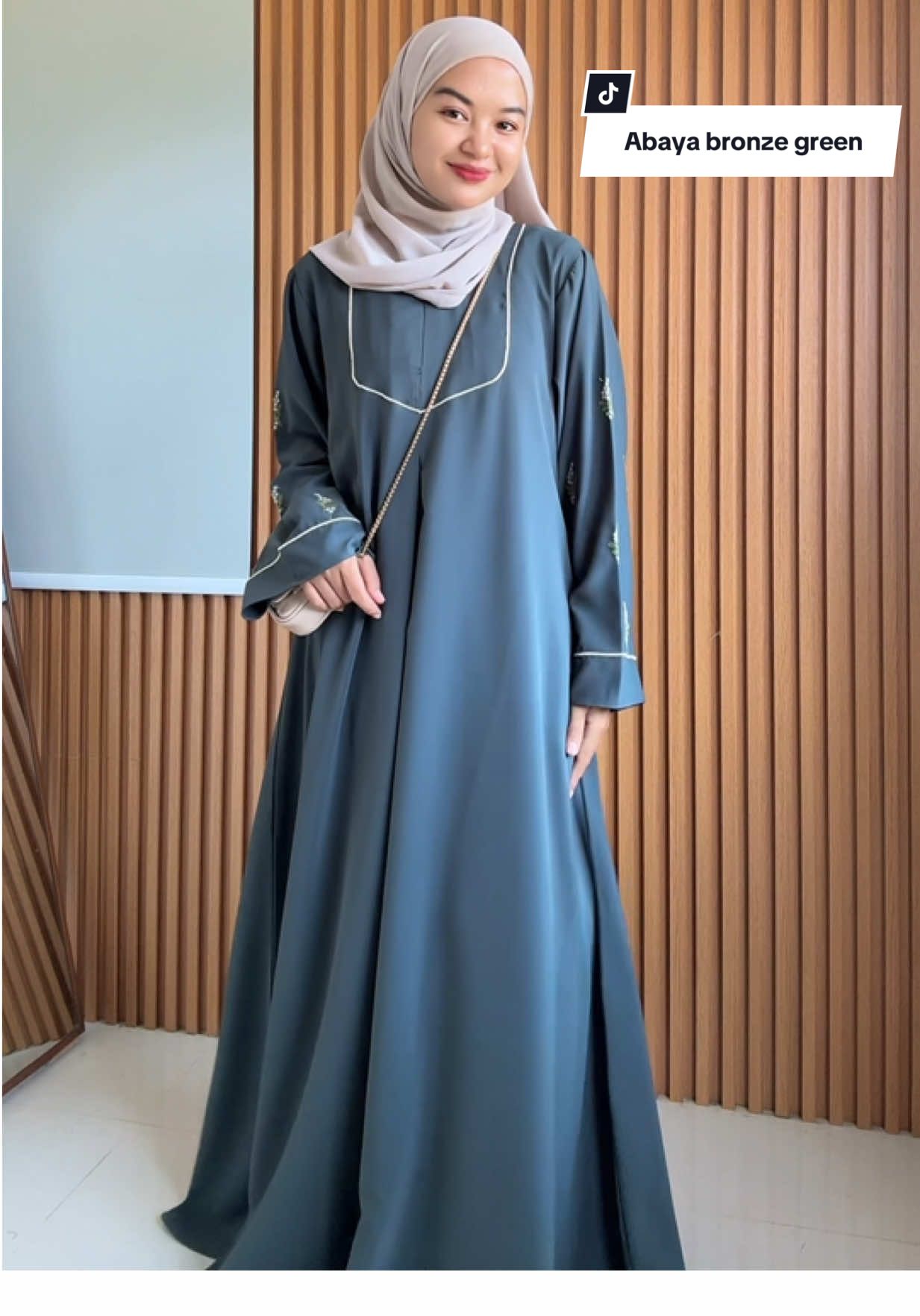 Warna nyaa secakep ituu 🤏 #melisasyari #gamiskekinian #abayabordir #ootdabaya #fyp 