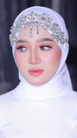 Love x????drop komen like share and  save yee☺️#thepowerofmakeup #makeup #fypmakeup #tutorialmakeup #makeupmurah 