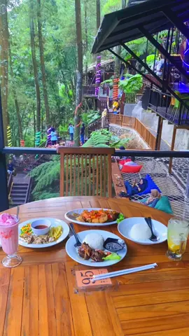 Perut kenyang hatipun senang 😍 #rumahbungacafe #beautifulnongkojajar #kulinerpasuruan #nyamandirbc 