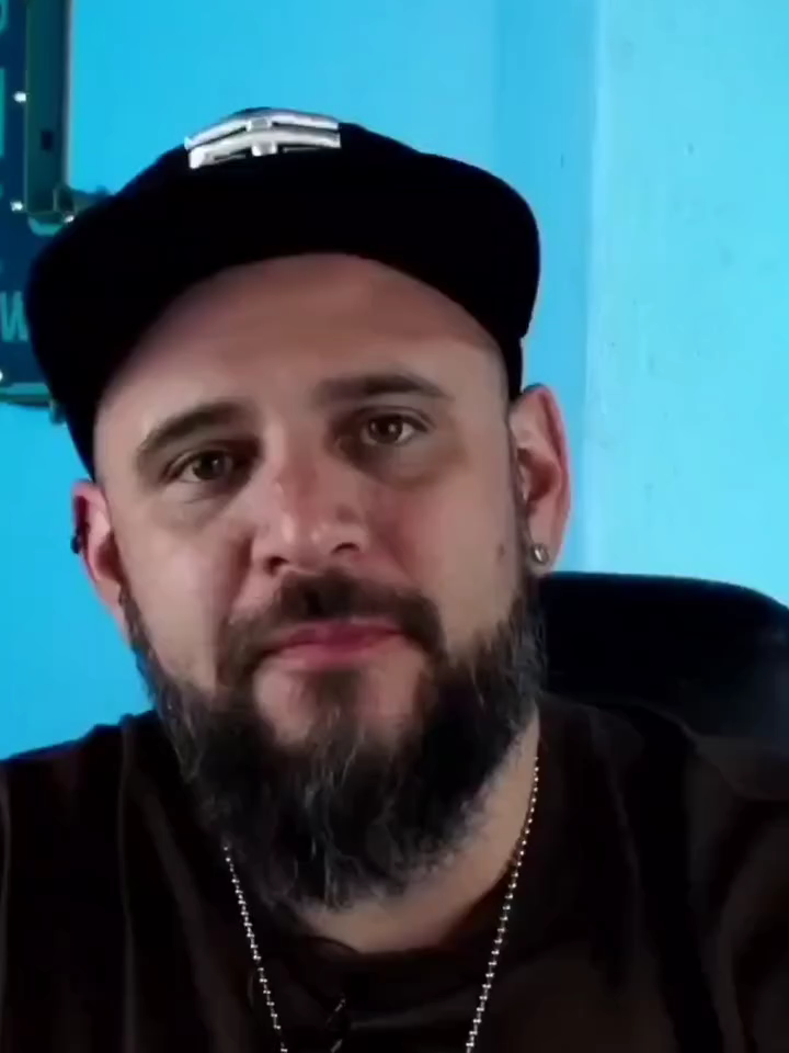 huya mi compa!!#fherwayne😎 #modoguerra💪🔱 #irrepetibleking🔥 #estupides #temach🔥 #chaquetasfemeninas #viraltiktok #facebook #warmod #agrandado #ayuda #hdsptm😂 #feminacion #modotruchafueradelagua🤣