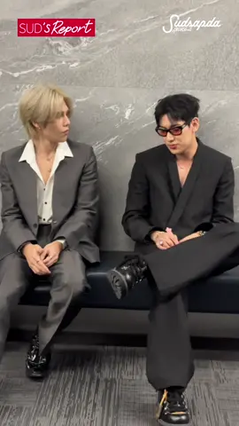 โมเมนต์ HOMETOWN GANG แบมแบม - กันต์พิมุกต์ ภูวกุล อิ้งค์ - วรันธร เปานิล ธาม - ธามไท แพลงศิลป์ และเจฟ - วรกมล ซาเตอร์ พร้อมเหล่าคนดังร่วมเดินพรมแดง ในงาน 𝐁𝐚𝐦𝐁𝐚𝐦 𝐄𝐏 [𝐇𝐎𝐌𝐄𝐓𝐎𝐖𝐍] 𝐋𝐚𝐮𝐧𝐜𝐡 𝐄𝐯𝐞𝐧𝐭 - 𝐇𝐎𝐌𝐄𝐂𝐎𝐌𝐈𝐍𝐆 𝐏𝐀𝐑𝐓𝐘 มีเซอร์ไพรส์ มินนี่ และโรอุน บินมาร่วมงานด้วย #แบมแบม #BamBam #뱀뱀 #HOMETOWN #WONDERING