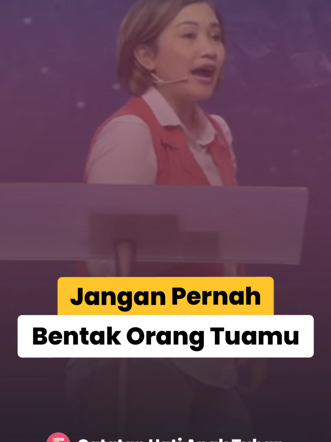 Jangan biarkan kemarahan membuatmu lupa siapa yang dulu pertama kali mencintaimu tanpa syarat, orang tuamu. Mereka memang tidak sempurna, tapi lewat merekalah kasih Tuhan pertama kali kau rasakan. Kalau mereka menegur, itu bukan karena benci, tapi karena sayang. Jadi, jangan balas dengan bentakan, tapi dengan doa dan kasih. Bisa jadi, lewat hatimu yang lembut, Tuhan sedang menyelamatkan seluruh keluargamu. 💖 -  🎤: Pdp. Amelia Ambar  ⛪: GMS Semarang -                                                                                    ✨ Apakah kamu terberkati? Bagikan berkat ini untuk teman kamu yang membutuhkan ini ya!                                                                        📙 Sepakat? Jangan lupa komen 