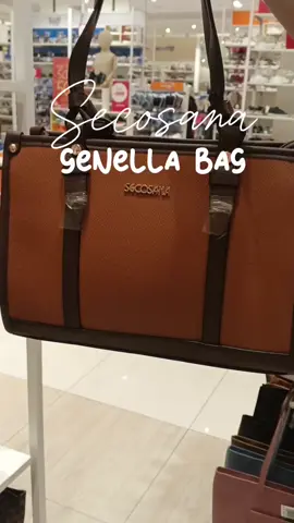 Genella Bag. ang cute talga ng mga small bag. ganito mga gusto ko maliit pero madami pa din mailalagy 😊#secosanabag #secosanaph #genellabag