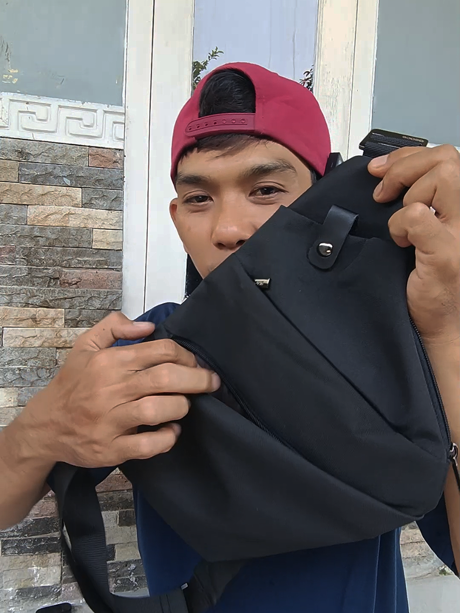 Tas selempang OSOCE waterproof bahan premium #tasselempang  #tasselempangosoce #tasselempangwaterproof #tasosoce #wibgajian 