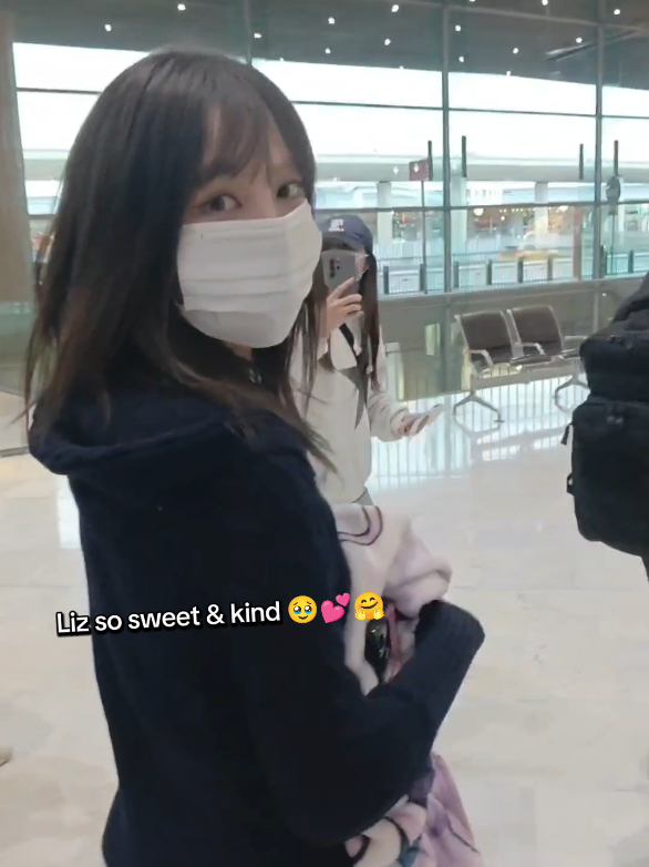 she's so humble even in person 🥺🫠🥰🩷 #Liz #리즈 #リズ #ive #fyp 