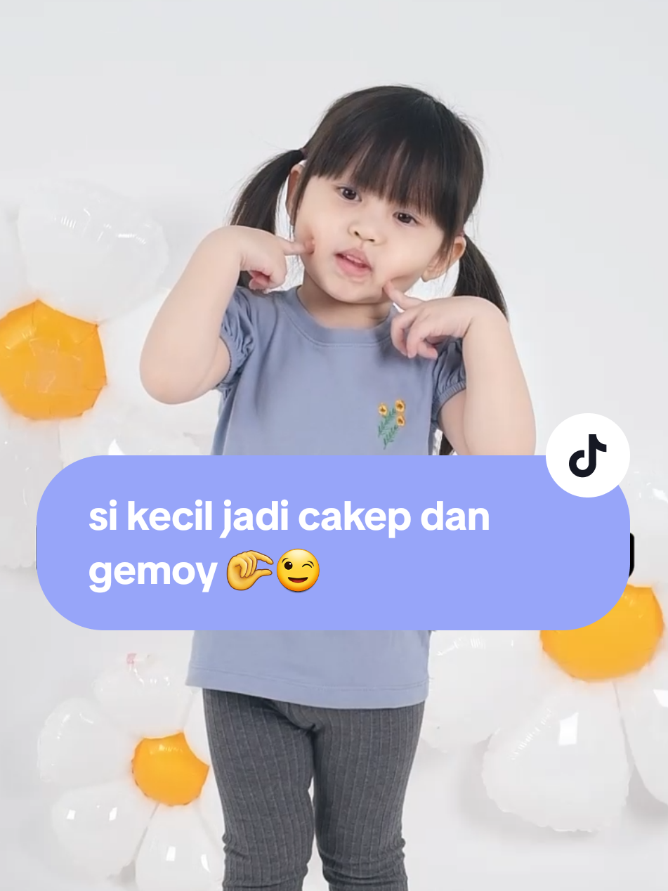 Si kecil makin menggemaskan dengan kaos anak Puff Tee yang super nyaman dipakai seharian! 🌈 Desainnya lucu dan bahan adem, cocok untuk main maupun jalan-jalan. ✨ Gaya gemoy tapi tetap bebas gerak, bikin anak makin happy! 💖 Yuk, pilih koleksi Puff Tee favorit kamu sekarang! 👕 ✅bahan berkualitas ✅banyak pilihan warna ✅banyak ukuran Berikan yang terbaik buat si kecil. HAPPY SHOPPING 🎉🛒🛍️ -tumbuh bersama Minimay- #minimay.maysara #kaosanakmurah #minimay #maysarabajuanak #celanaanakmurah 