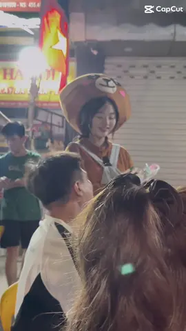 Không còn lối thì về bên anh:)))