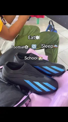 🫶🏻#fyp #adidascopa #football #pff