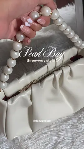 3 strap in one bag, you can use it as a handbag, shoulder bag, and sling bag #pearlbag #bagforwomen #handbag #whitebag #calloumattbag