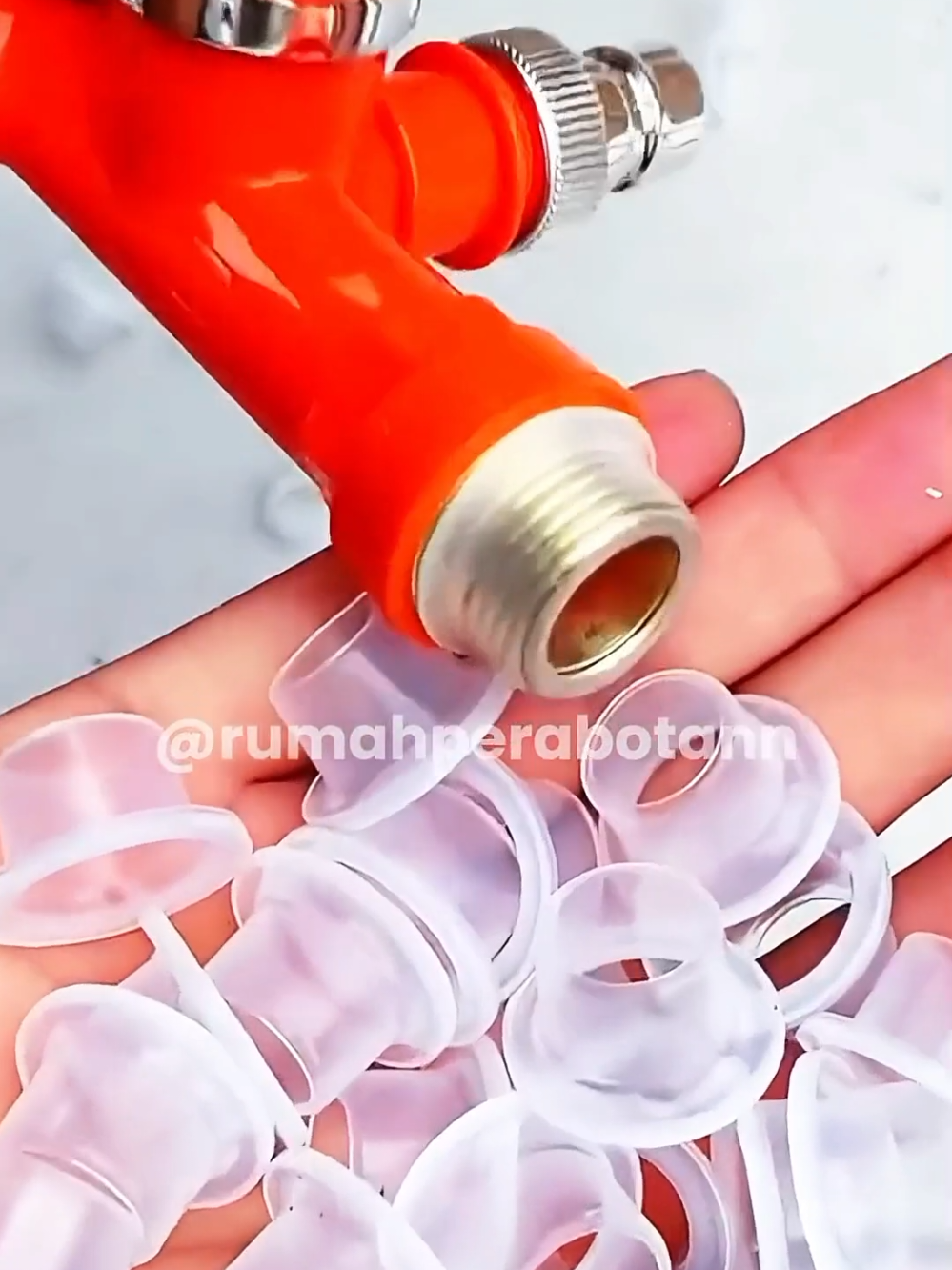 Karet seal perekat Sambungan kran air agar tidak bocor  #karetkran #karetkranair #kranantibocor #kranair #konektorkran 