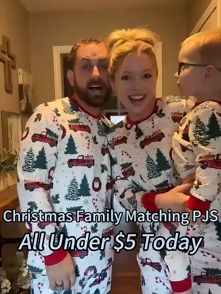 🎅✨ Twinning is winning this Christmas! 👨‍👩‍👧‍👦 Match with your fam in the cutest festive PJs — comfy, cozy, and holiday-ready! 🎄💫 Only this week — don’t miss the Christmas magic! 🎁 #MatchingPJs #ChristmasVibes #FamilyLook #HolidayStyle #TikTokMadeMeBuyIt #XmasOutfit