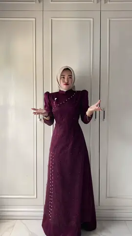 Maheswara Dress Burgundy #alvbasic #gamiskekinian #dresskondangan #dressbridesmaid #dress 