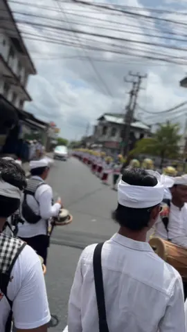 Matur suksma icen ngayah tetangguran ring acara me peed lan nyenuk 🙏🏽😇 #baleganjurterkini #ngayah #baleganjurviral 