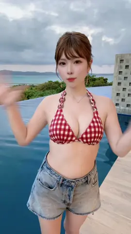 この水着めっちゃ可愛いかった👙沖縄🍍撮影終わり🌴🌺✈#踊ってみた #沖縄 #古宇利島 #水着 