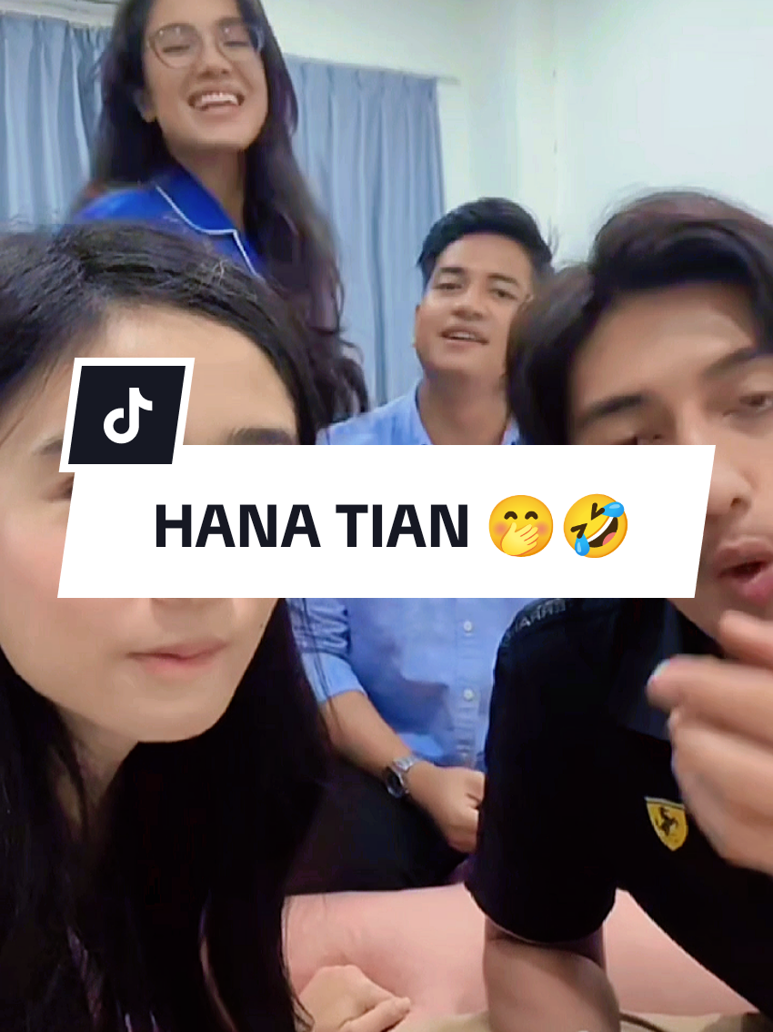 Mana nih fansnya SaVa? Kali ini upload yang manis2nya dulu ya 🤣🤭 Mereka lagi memperdalam karakter 🥰Jangan lupa nonton CDBT setiap hari jam 20.05 WIB di SCTV #cintadibawahtangan #michellaputri 