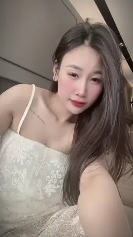 Lúc mới mẻ dáng vẻ ai cũng chân thành :))