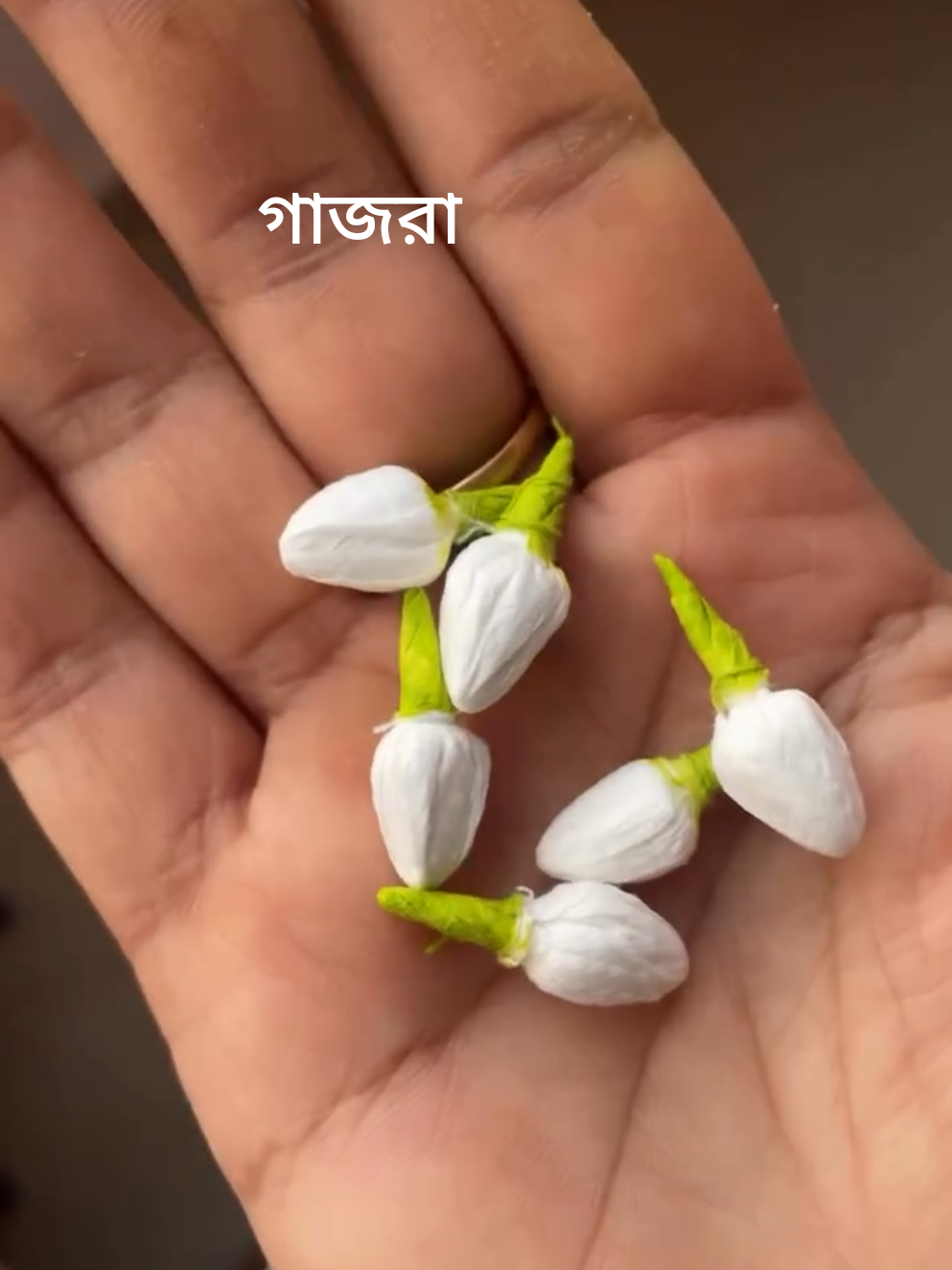 টিস্যু পেপার দিয়ে গাজরা বানানো🌷#foryoupage #unfrezzmyaccount #vairal #trendingvideo 