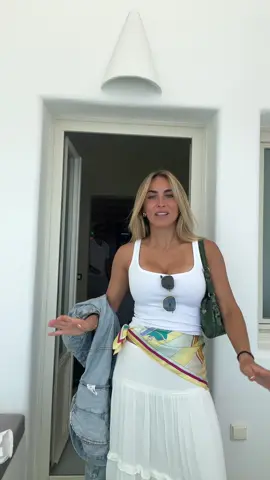 Greeeceeee fit check I love it here #iloveithere #bday #bdaygirl #ilovemybf #yay 