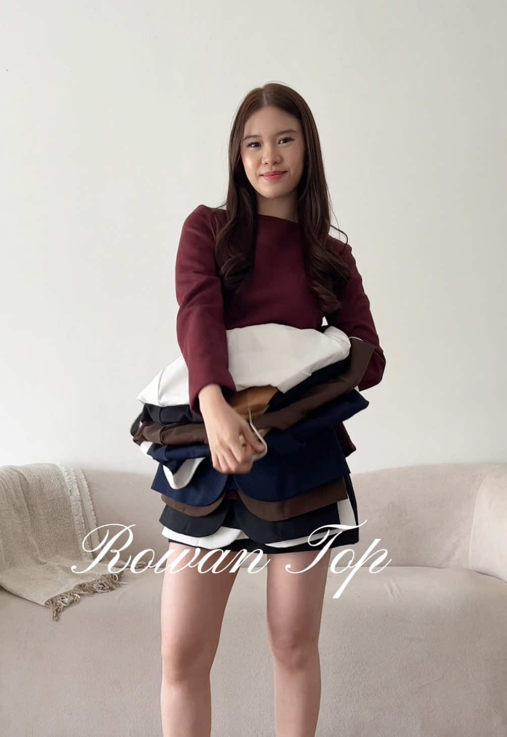 Notice something new about our Rowan Top?👀 #bajuwanita #outfitinspo #rekomendasi #atasanwanita #localbrand 