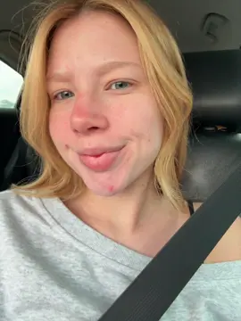 indo buscar as amigas na rodoviária 
