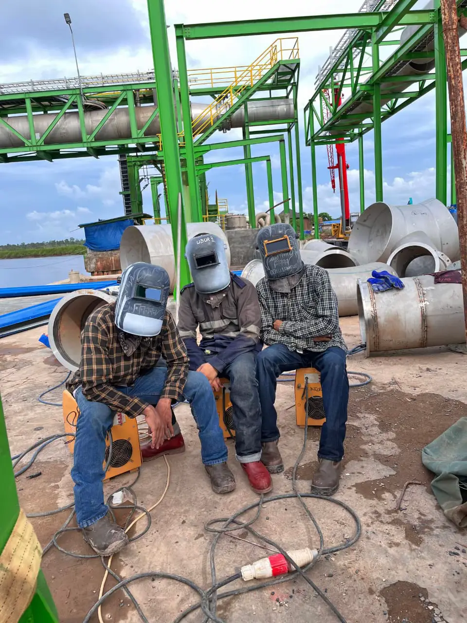 santaykwan#fyplewatberandamu#storypekerja#storywhatsap#xybca#welderindonesia