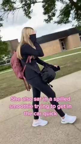 Funny moments at school pick-up 😂😅#dailypickup #embarrassing #schoollife #dad