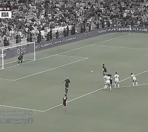مبارة اليوم بس صار خطاء بل تصميم😅