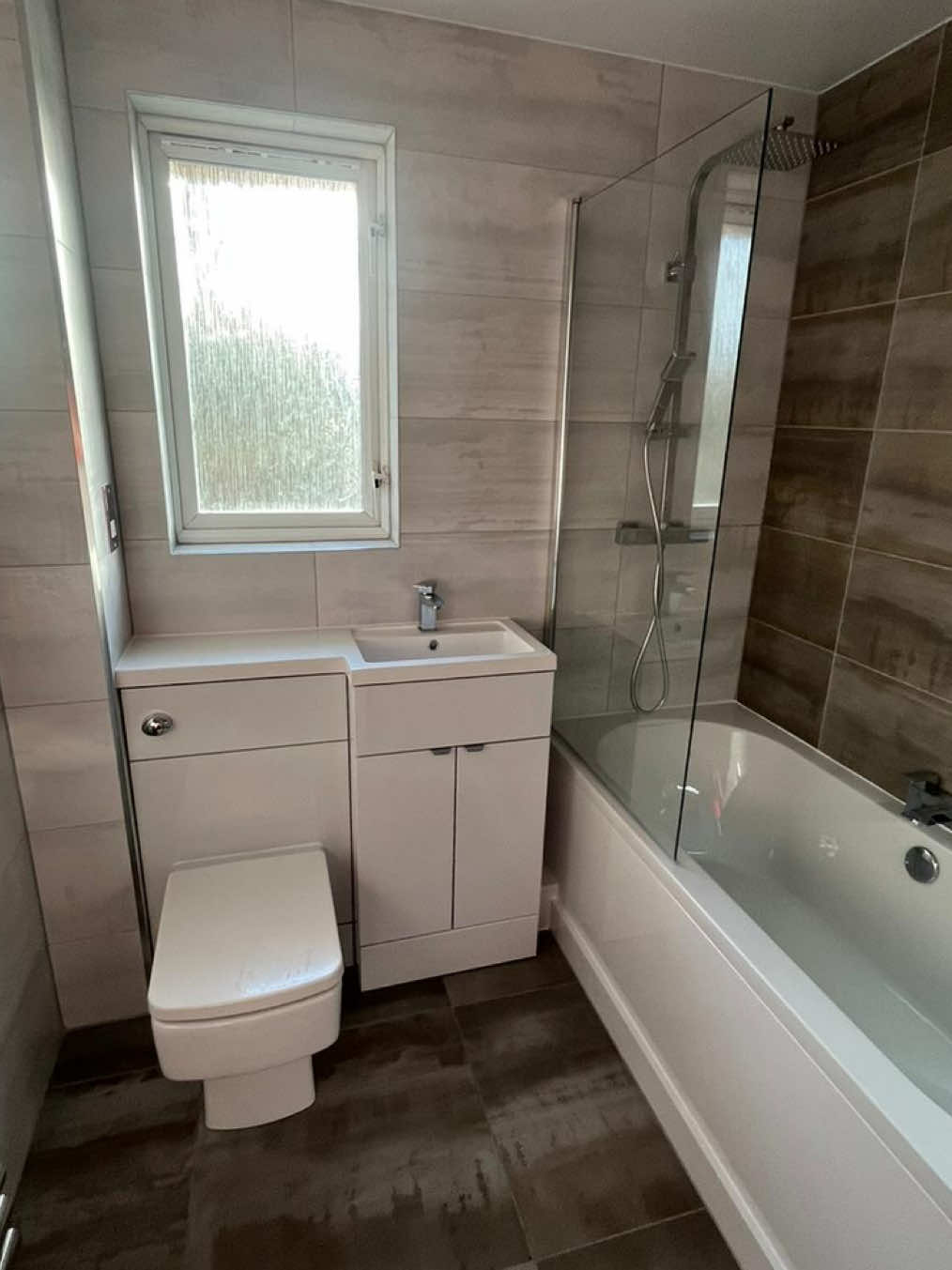 🛁🛠️ Call us today - 07946 389228 📲#bathroom #Home #refurbishment 
