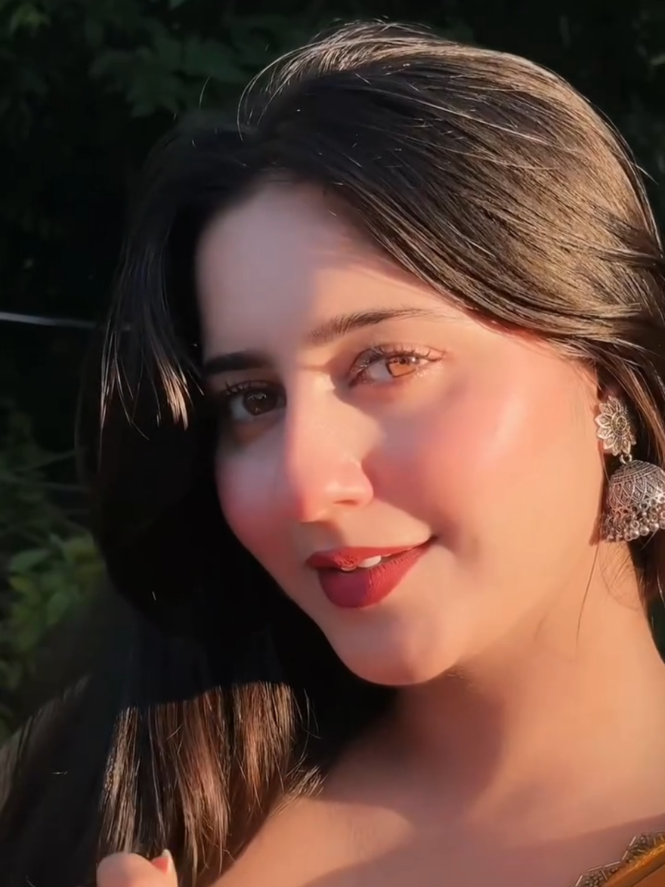 اگر آپ رات کو سو نہیں سکتے، تو اس کی وجہ یہ ہے کہ آپ کسی دوسرے شخص کے خواب میں جاگ رہے ہیں. ➖ جاپانی کہاوت #manahil #lifetime11s #trendingsong #foryoupageofficiall #unfrezzmyaccount 