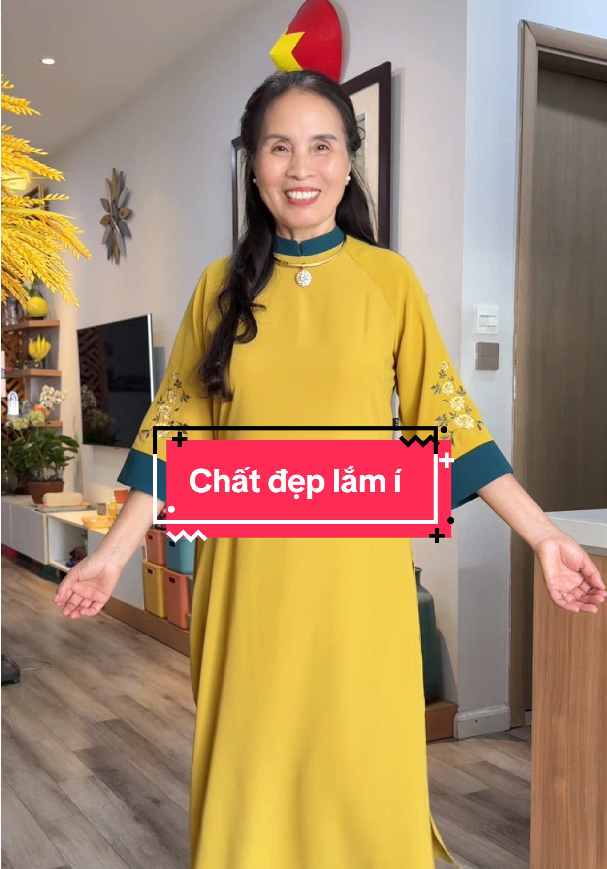 Tặng mẹ áo dài chất đẹp ntn mẹ chỉ có khen thôi #xuhuong #thoitrangtrungnien #thoitrangnu #quatangme #cotrinhu70 