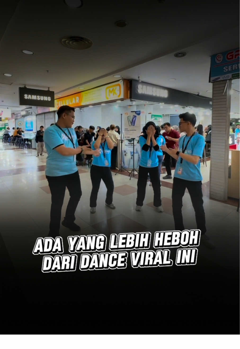 Dance-nya sih viral… tapi yang lebih heboh suasana MK Cellular! 🔥 Customer rame, promo jalan terus 😍 Belum ke sini? Yuk buktiin sendiri! 👇 Alamat Toko: 📍MK CELLULAR Plaza Medan Fair, Jln. Gatot Subroto, Lantai 4 Tahap 4, No. 272-277 (sebelah eskalator Bioskop Cinepolis), Medan Petisah, Kota Medan 📍MK CELLULAR MMTC, Komplek MMTC Pancing, Jln. Williem Iskandar/ Pancing, Blok P No. 40 (Acuan di Google Maps: MK Cellular MMTC), Kota Medan #MKcellularmedan #iphonemedan #iphonesecondmedan #jualbelihpmedan #danceviral              