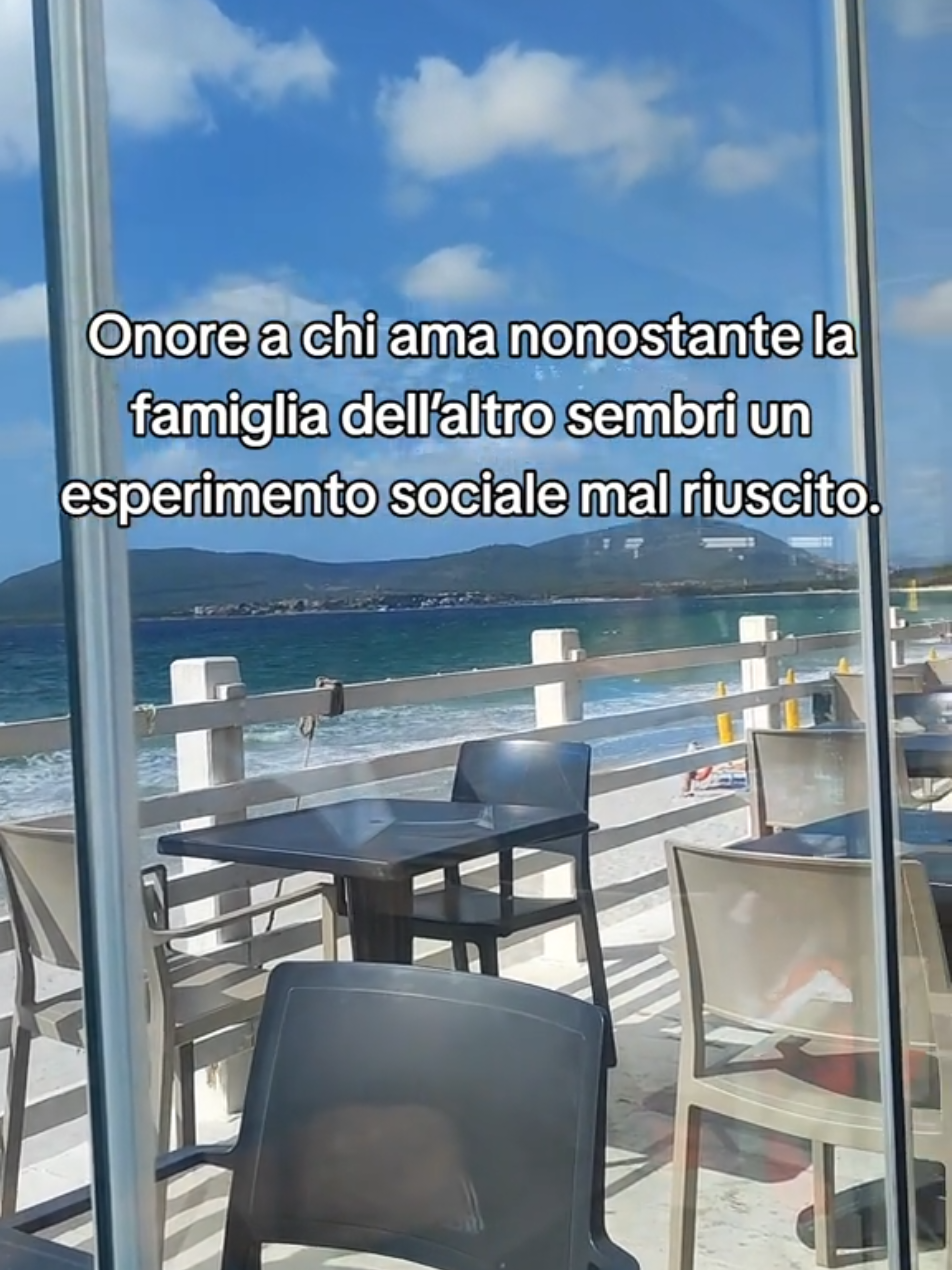 Onore a chi non si arrende, a chi sceglie di amare non nonostante, ma OLTRE. Perché non serve coraggio per amare quando tutto è facile; serve coraggio per restare quando intorno c’è il DISASTRO. . . . #relazioni#relazionivere#famiglia#drammafamiliare#perte 