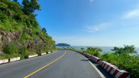 Một trong những cung đường ven biển đẹp nhất miền Bắc.11/10/2025 #catba #xuhuong #phuot #dulich 