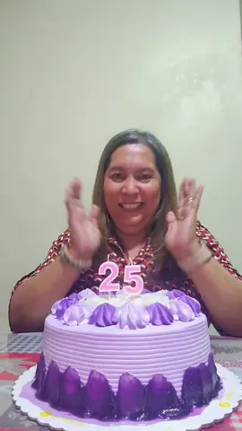@25 🤣😂 ##birthdaycandleswitch #happybirthday 
