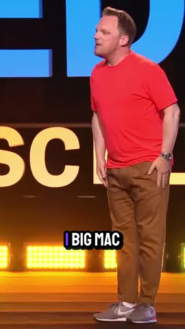 #DieBestenComediansDeutschlands #StandUp #DBCD Ralf hat bei McDonalds ganz andere Kritikpunkte als die, die sonst an der Fast Food Kette geäußert werden. Ihn stört vor allem die Sprachbarierre! 