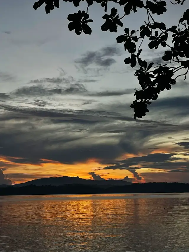 #Sunsetlover #EndTheDayWithPeace #Goldenhour