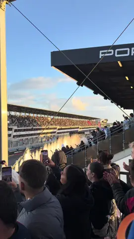 Dernier bloc du Gp Explorer , c’était vraiment un week-end incroyable !!!!! #gpexplorer #squeezie #lemans 